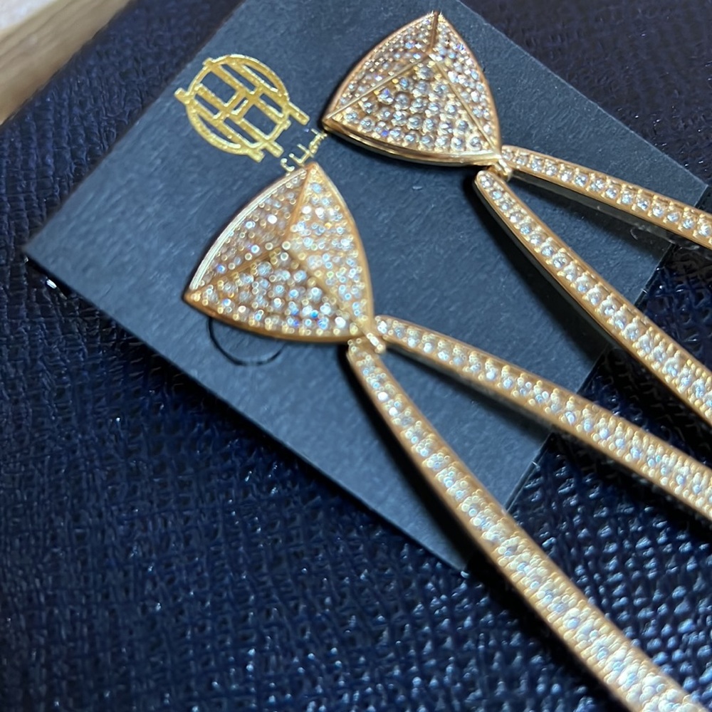 SOLD. House of Harlow Gold & Pave Mesa Knocker Pendant Earring NEW - Picture 3 of 5